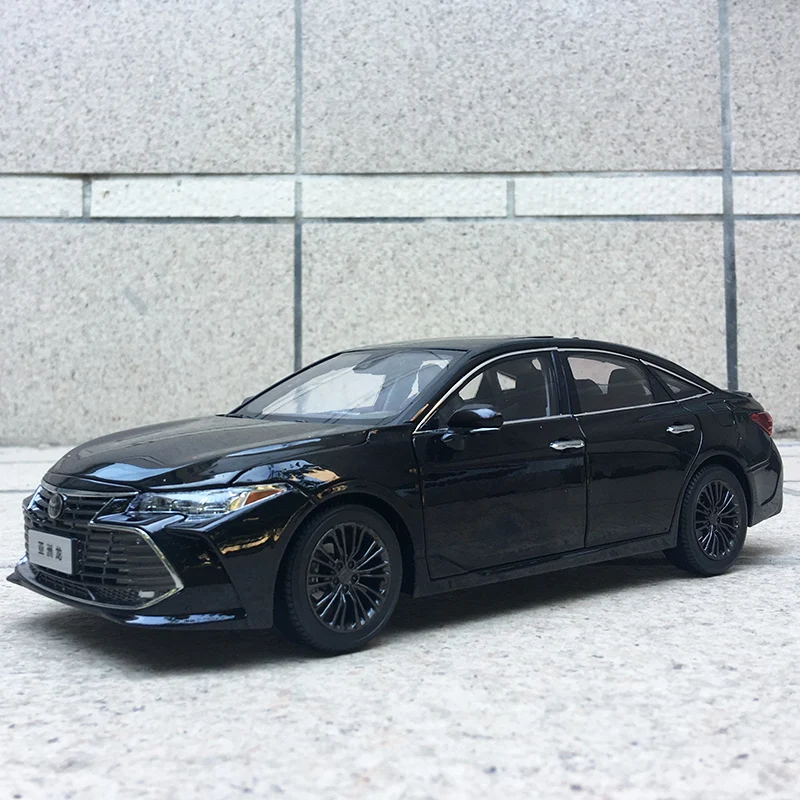 

Dealer Edition Car Model,1:18 Toyota Avalon 2019,Diecast Model for Collections,Display and Gift for Friends