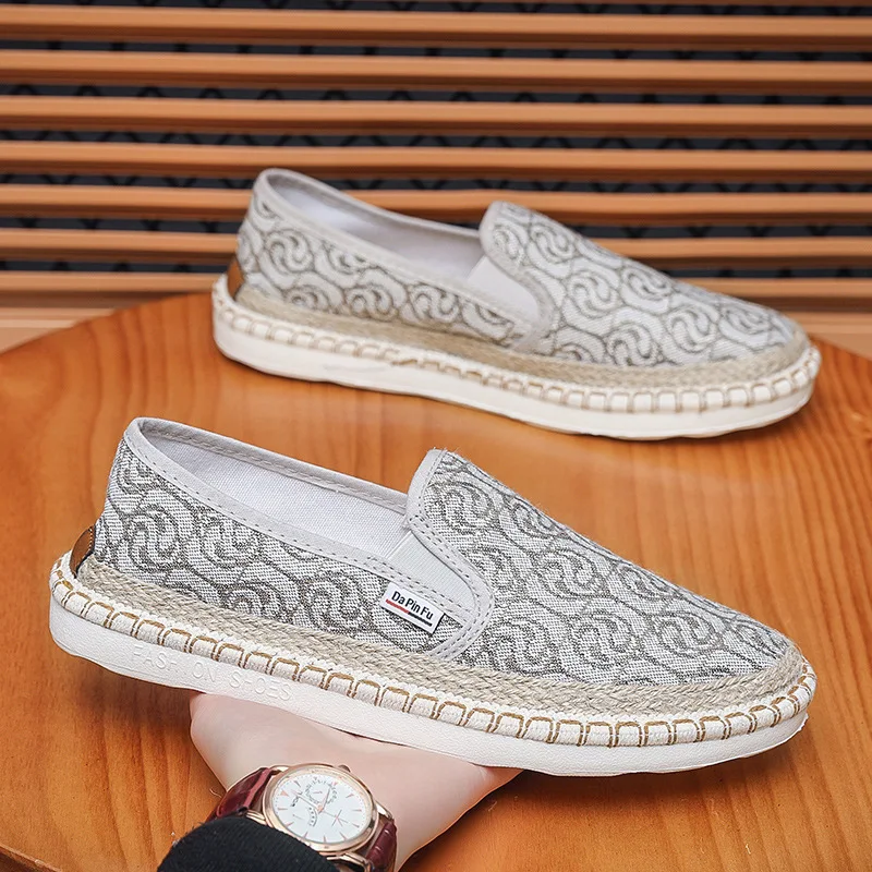 Summer New Shoes for Men Canvas Casual Shoes Trend Print Breathable Slip-on Loafers Cool Flat Fisherman Shoes