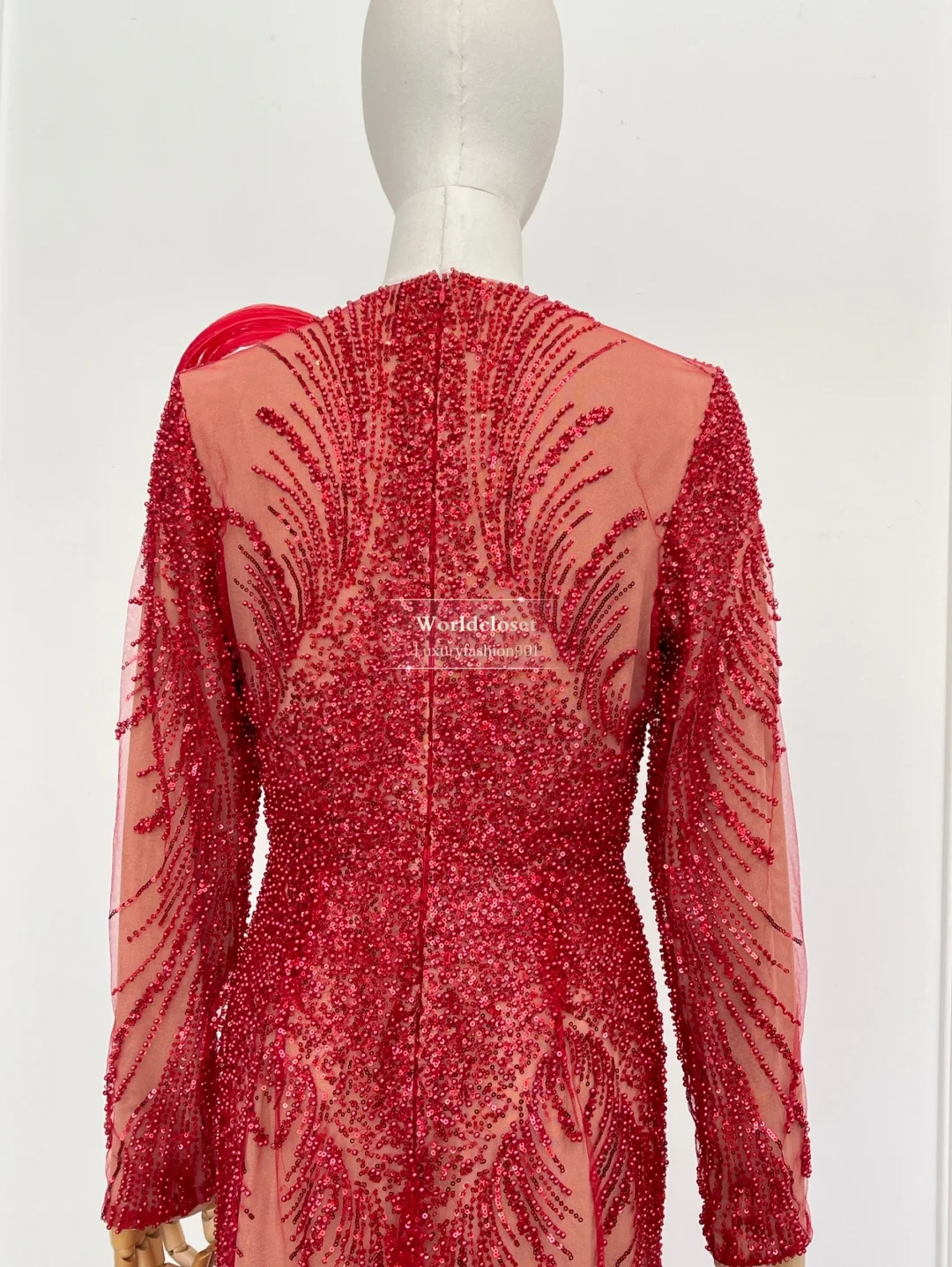 

2025 New Women's Red Sequins Long Sleeve O-neck See-though Maxi Dresses for Party