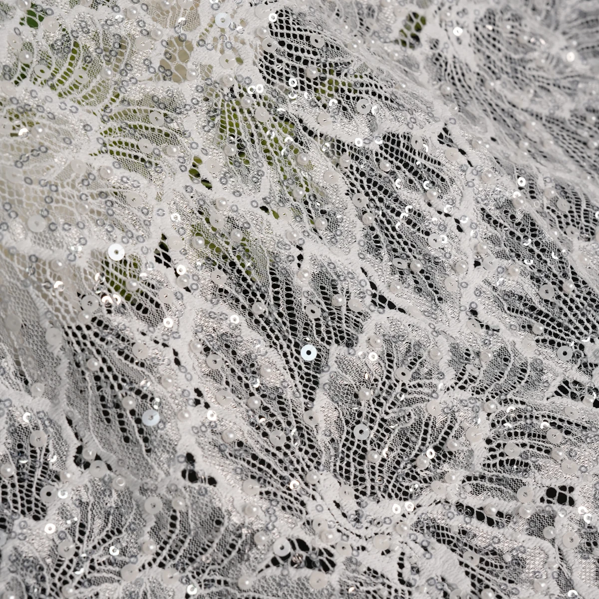 Luxury Beaded Lace Fabric Featuring Fashionable Floral Patterns, Create the Perfect Wedding Dress