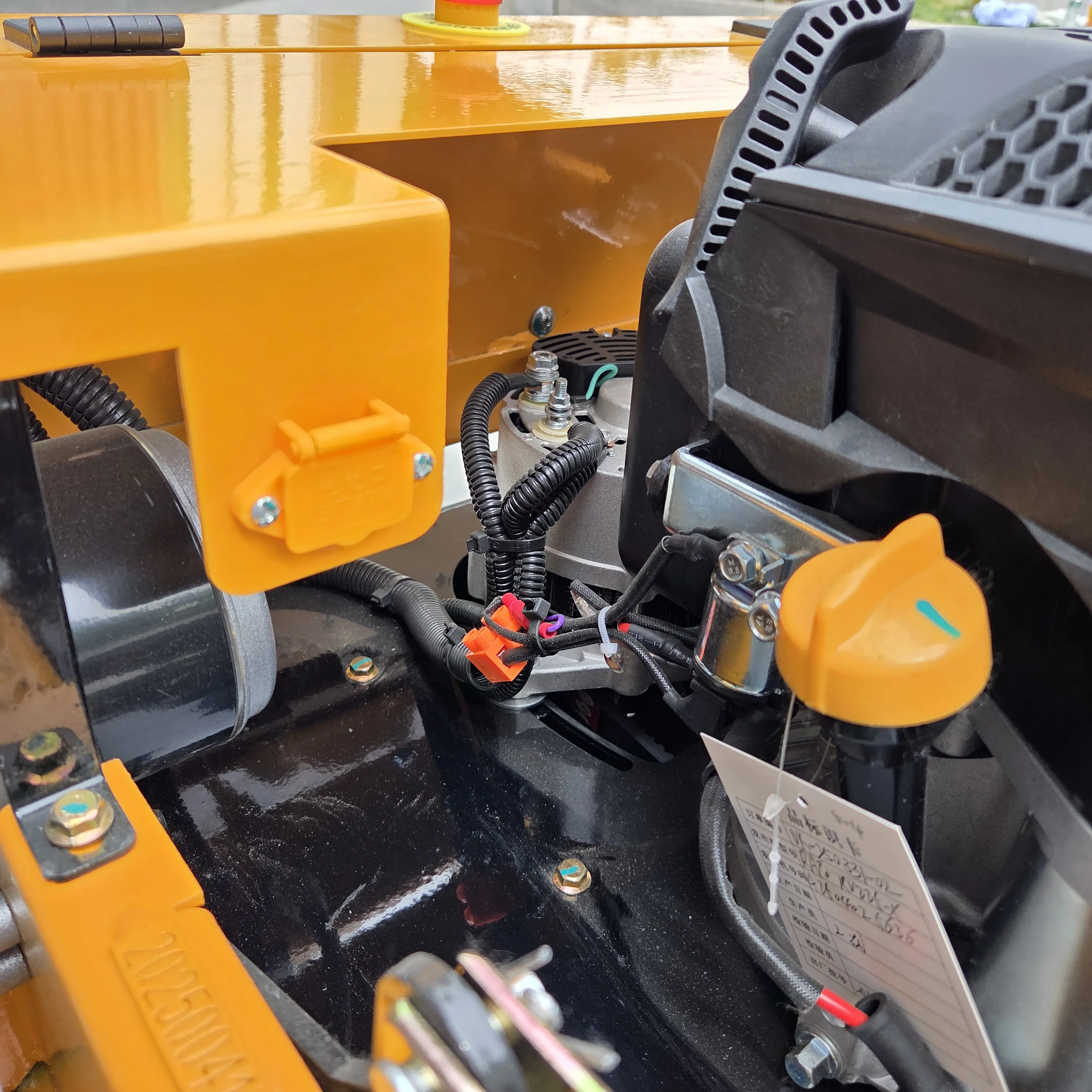 Draadloze 4-takt rupsgrasmaaier: op maat gemaakte, op afstand bestuurbare robotwieder en nulrotatie-tractor Hogere maai-efficiëntie