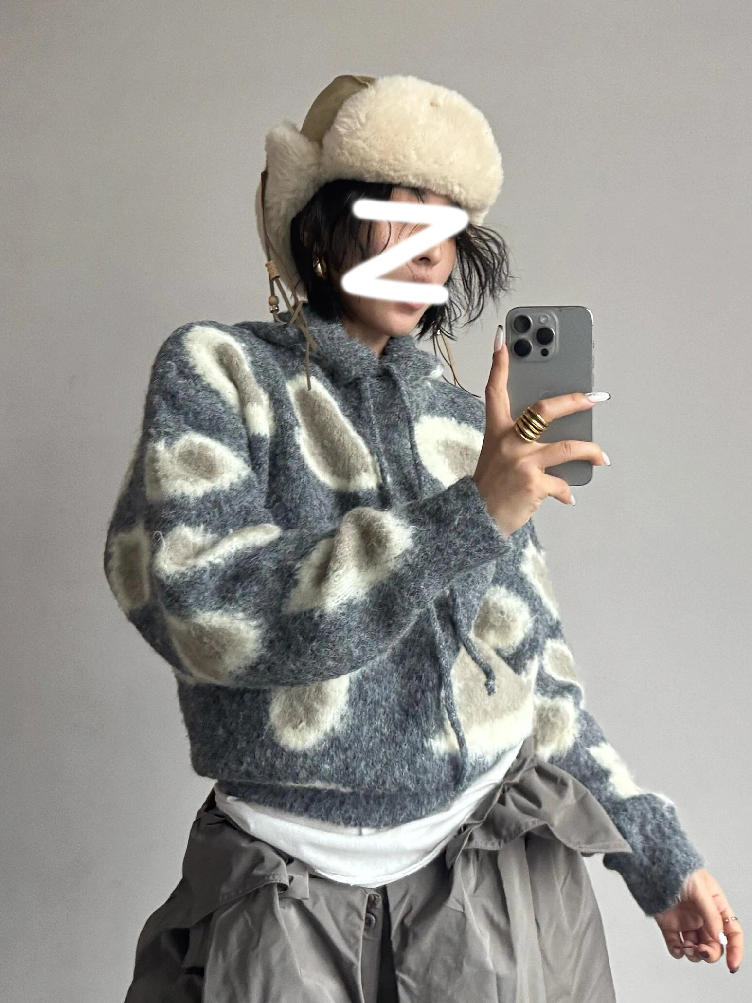 

Стильный легкий вязаный свитер женский, новинка 2026 года, повседневный дизайн, мягкий свободный крой, с капюшоном, для осени и зимы