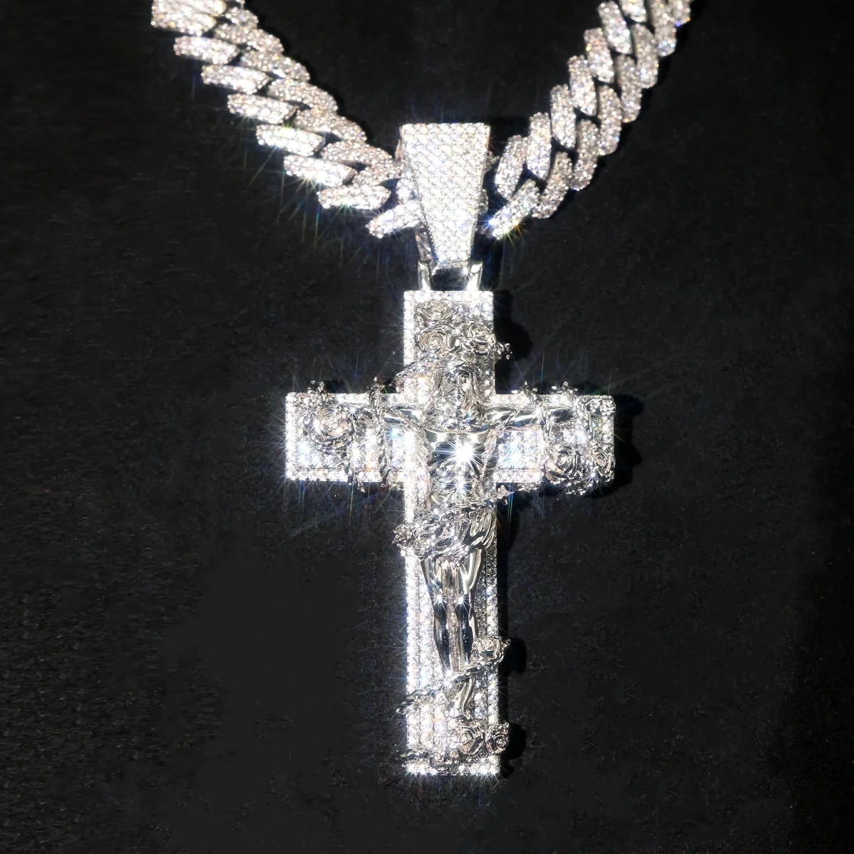 

Iced Out Jesus Cross Pendant Necklace For Men Women Gold Color Bling Zircon Religion Fashion Hip Hop Jewelry cross
