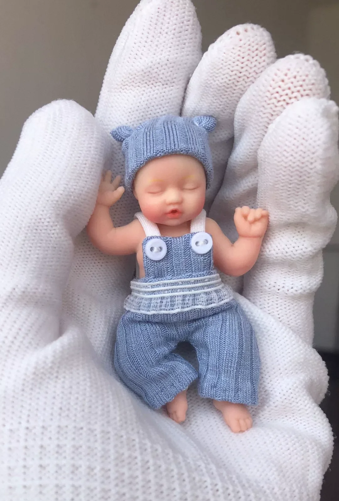 Thumbnail 3 - #3 Baby Clothing Accessories Comparison Guide