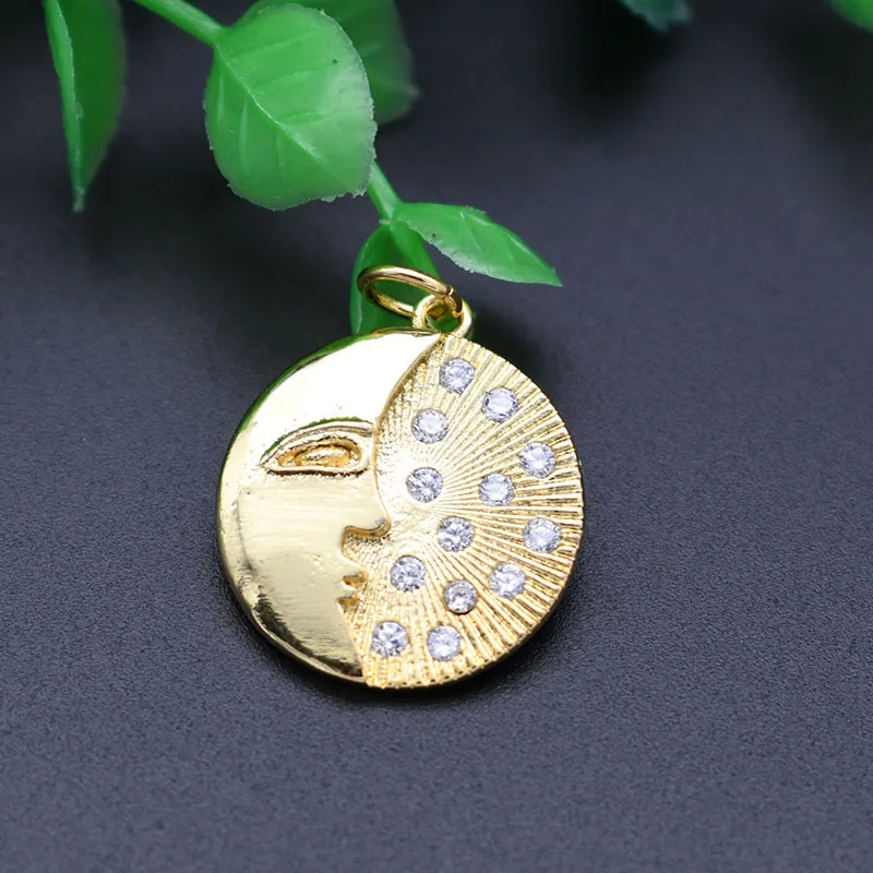 

Jewelry Supplies High Quality Anti Fading Gold Plating Metal CZ Paved Round Faces Sun Moon Pendant Charms for Jewelry Making