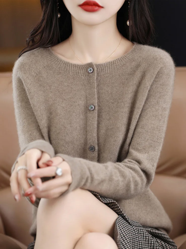 

Autumn Winter New Style Pure Color round Neck Knitted Open Cardigan Comfortable Single Button Versatile Top Skin Fashion Card...