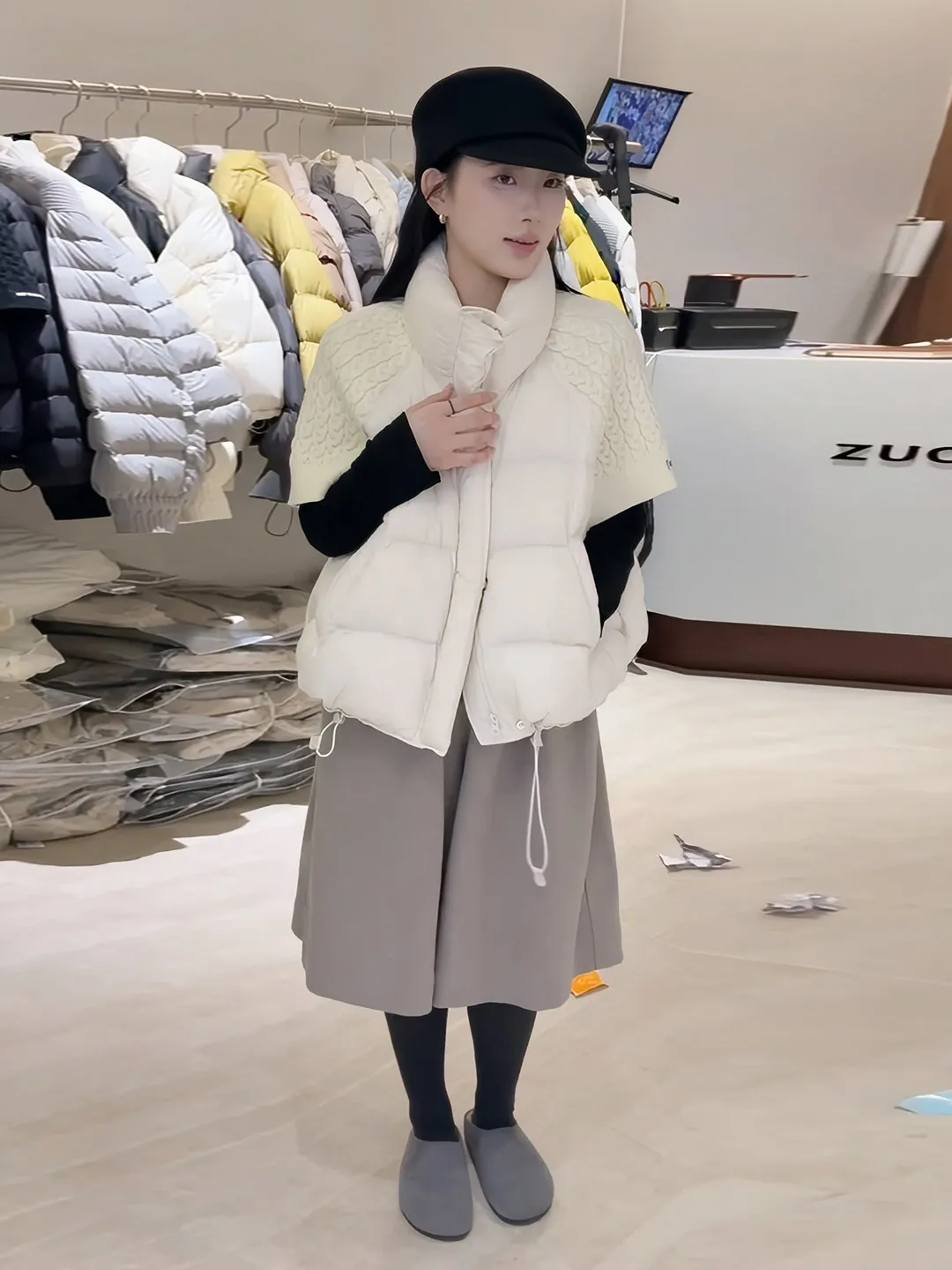 

Зимний женский теплый вязаный жилет-безрукавка, повседневный, прочный, белый, короткий, на молнии, цветной