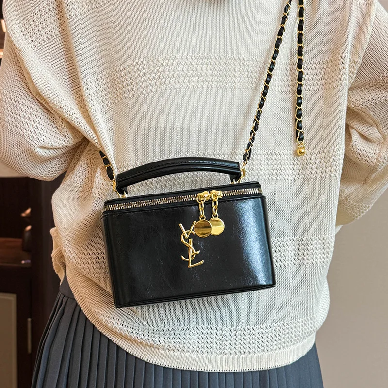 حقيبة صندوقية على طراز YSL للسيدات لعام 2025، محفظة كتف كروس مبطنة، حقيبة مربعة صغيرة بحزام سلسلة فاخرة #6