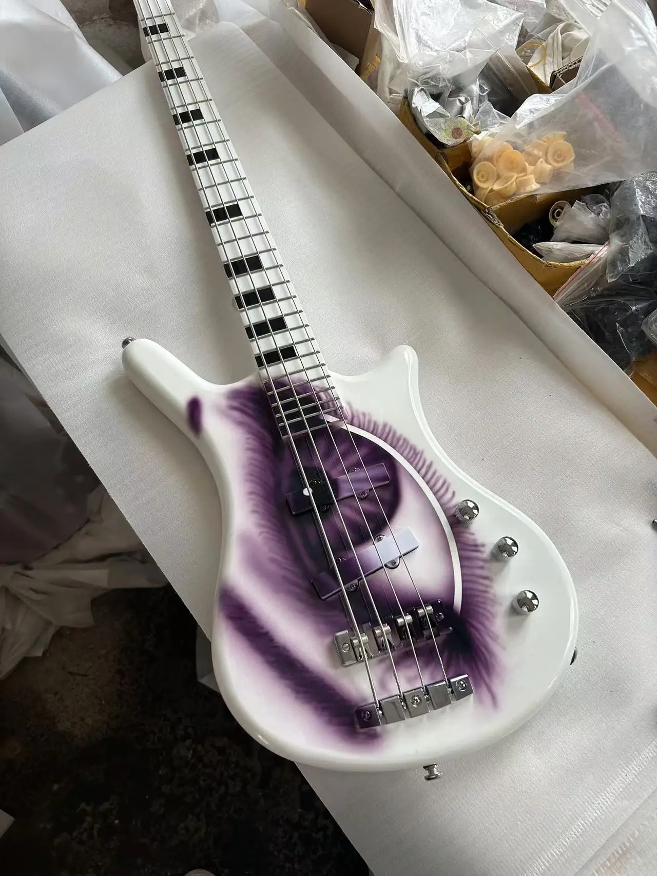 Custom Prince Symbol White Electric Bass Guitar, 26 Frets with Black Block Inlay,One Eye Model，4 String Electric Guitar