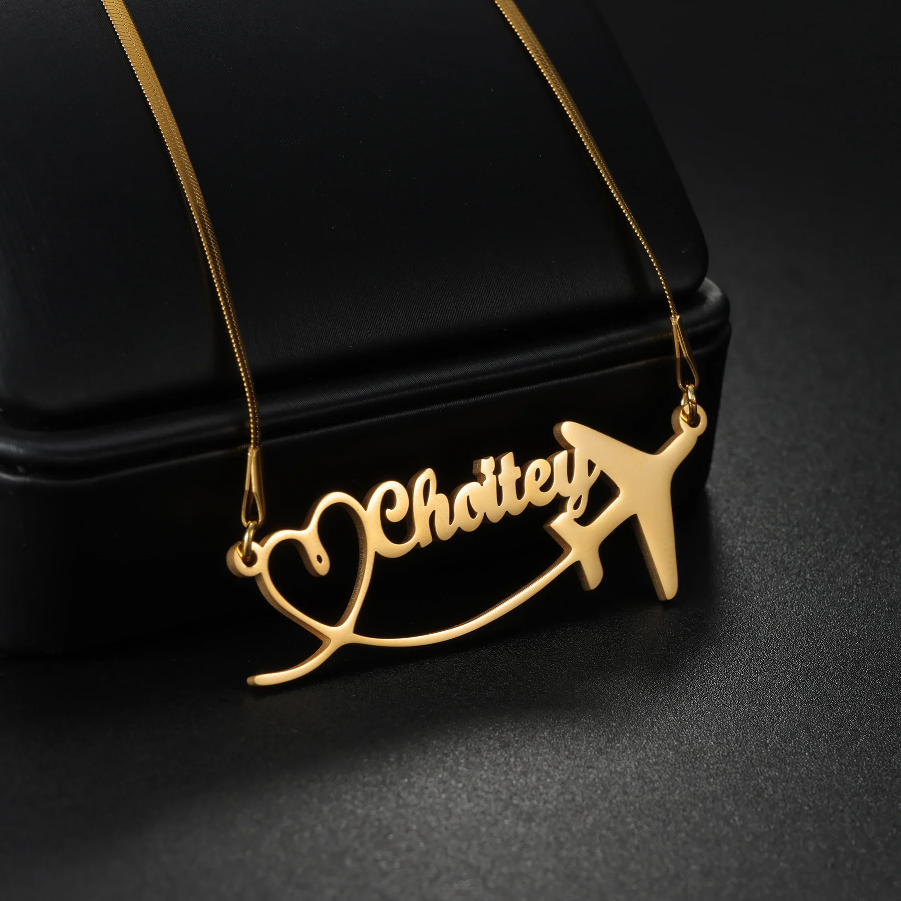 Collar personalizado con nombre para mujer con avión, colgante de avión de corazón personalizado de acero inoxidable, regalo de joyería de cumpleaños