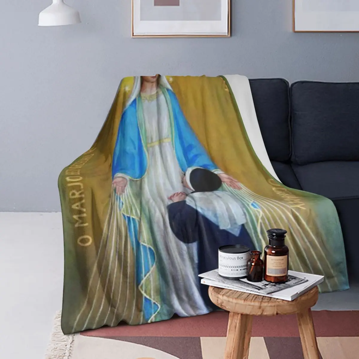 

Jesus Catholic Christian Religiou Holy Virgin Mary Blankets Soft Warm Flannel Throw Blanket Plush for Bed Picnic Travel Home