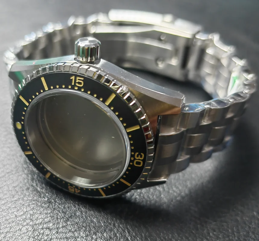 

Ремешок для часов Octopus Kraken 39 мм из нержавеющей стали, 20 мм, с матовой застежкой, корпус с безелем, для автоматического механизма NH35, сапфировое стекло.