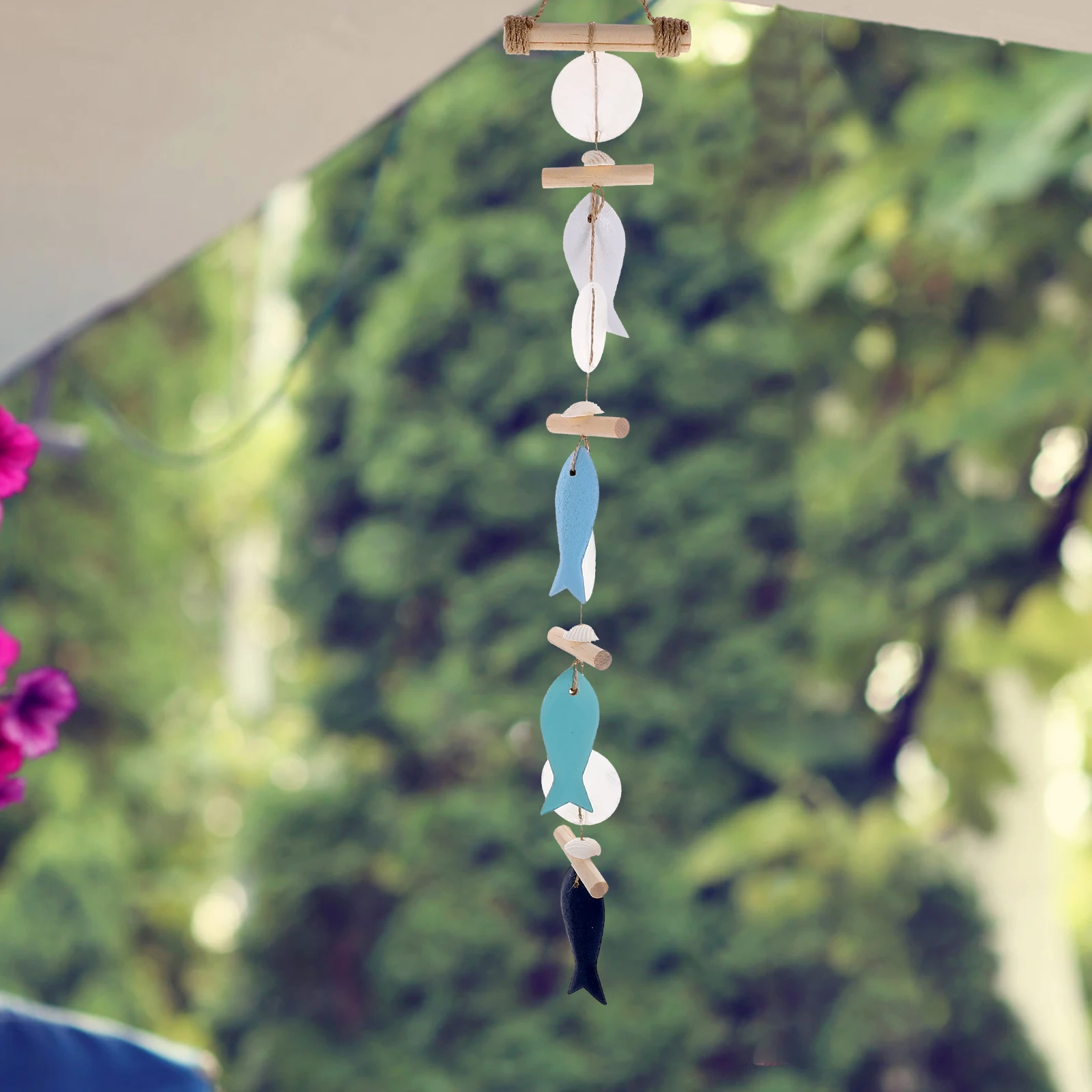

1pcs Fish Wind Chime Wooden Hanging Decor For Balcony Garden Bedroom Living Room Home Wind Bell Ornament Decorative Pendant