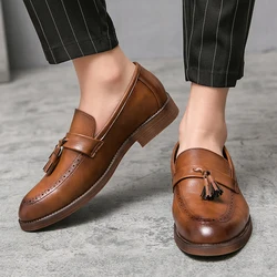 Brock carved a slip-on foot small leather shoes male British Korean version of the trend Sue nightclub hairstylist pointed shoes