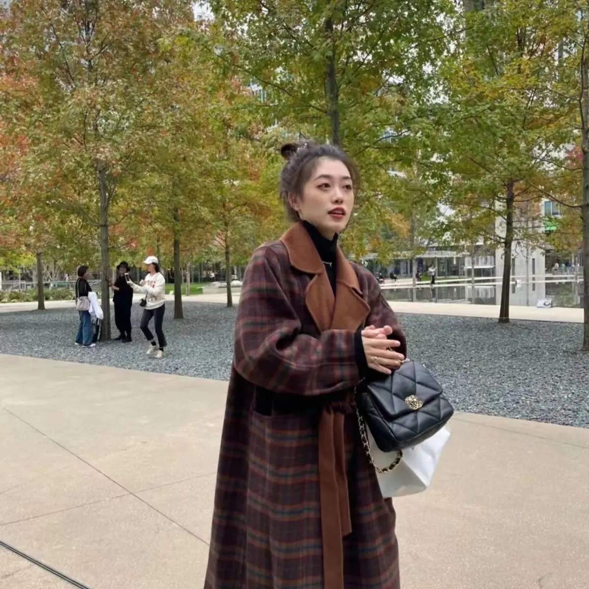 เสื้อโค้ทลายสก็อตขนสัตว์สองด้านสไตล์เรโทรสำหรับผู้หญิง ฤดูใบไม้ร่วงและฤดูหนาว สไตล์ใหม่แบบเฮปเบิร์น ความยาวปานกลาง