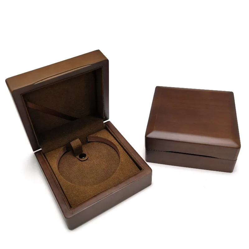 For the new walnut Chinese style jewelry box bracelet box solid wood storage high-end exquisite gift lettering