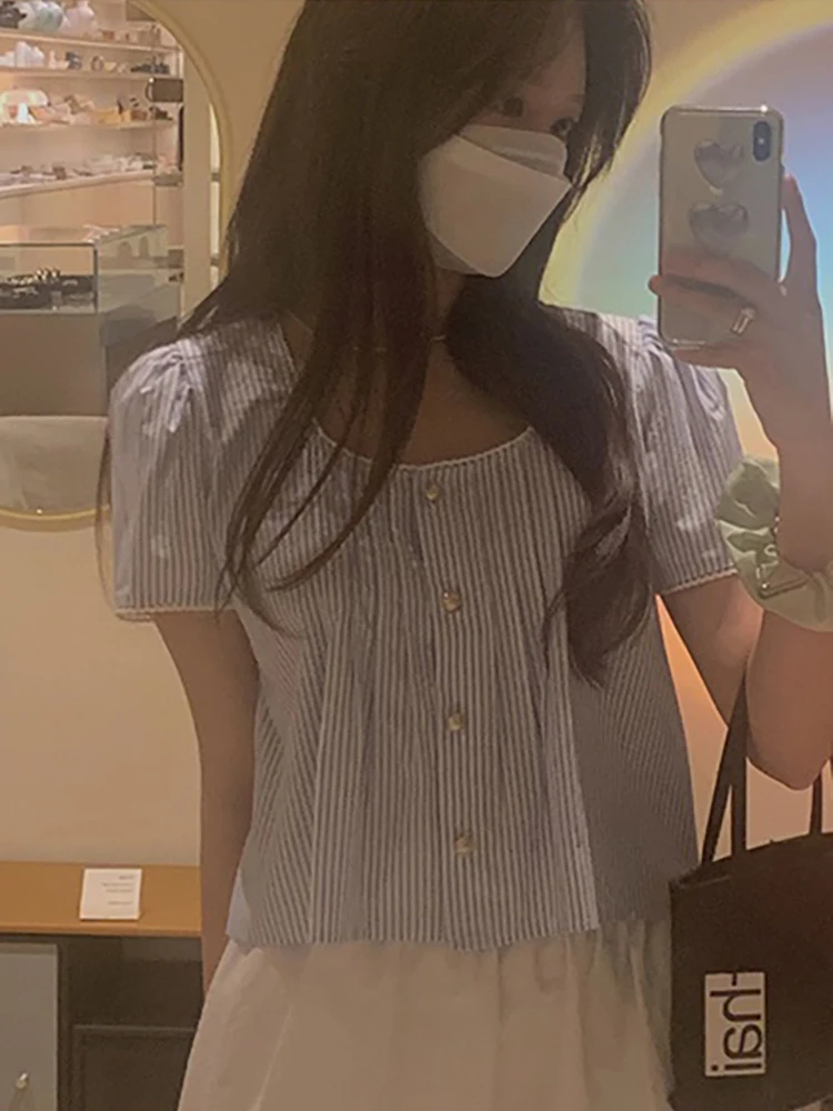 Gola Feminina com Detalhes em Renda Listrada Azul Única, Estilo Coreano, Cor Suave, Corte Reto para o Dia a Dia