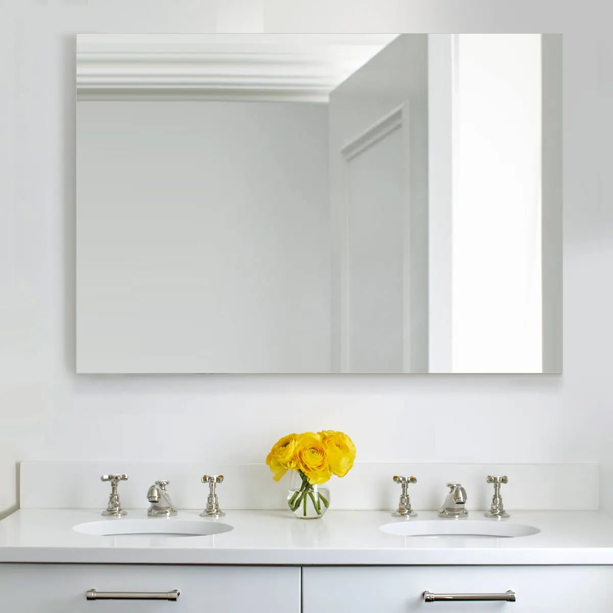 Modern Rectangle Stainless Steel Illuminated LED Wall-Mounted Frameless Bathroom Cabinet and Vanities for Home or Hotel