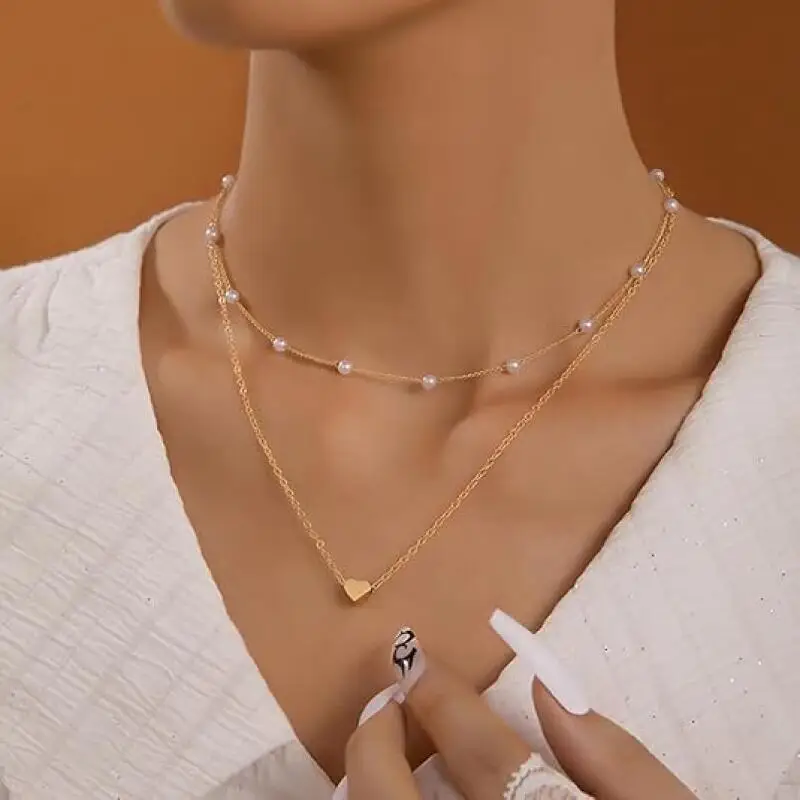 2PCS Women's Golden Layered Necklace Set, Cute Pearl and Heart Choker Set, Alloy Stackable Necklaces for Everyday Outfits
