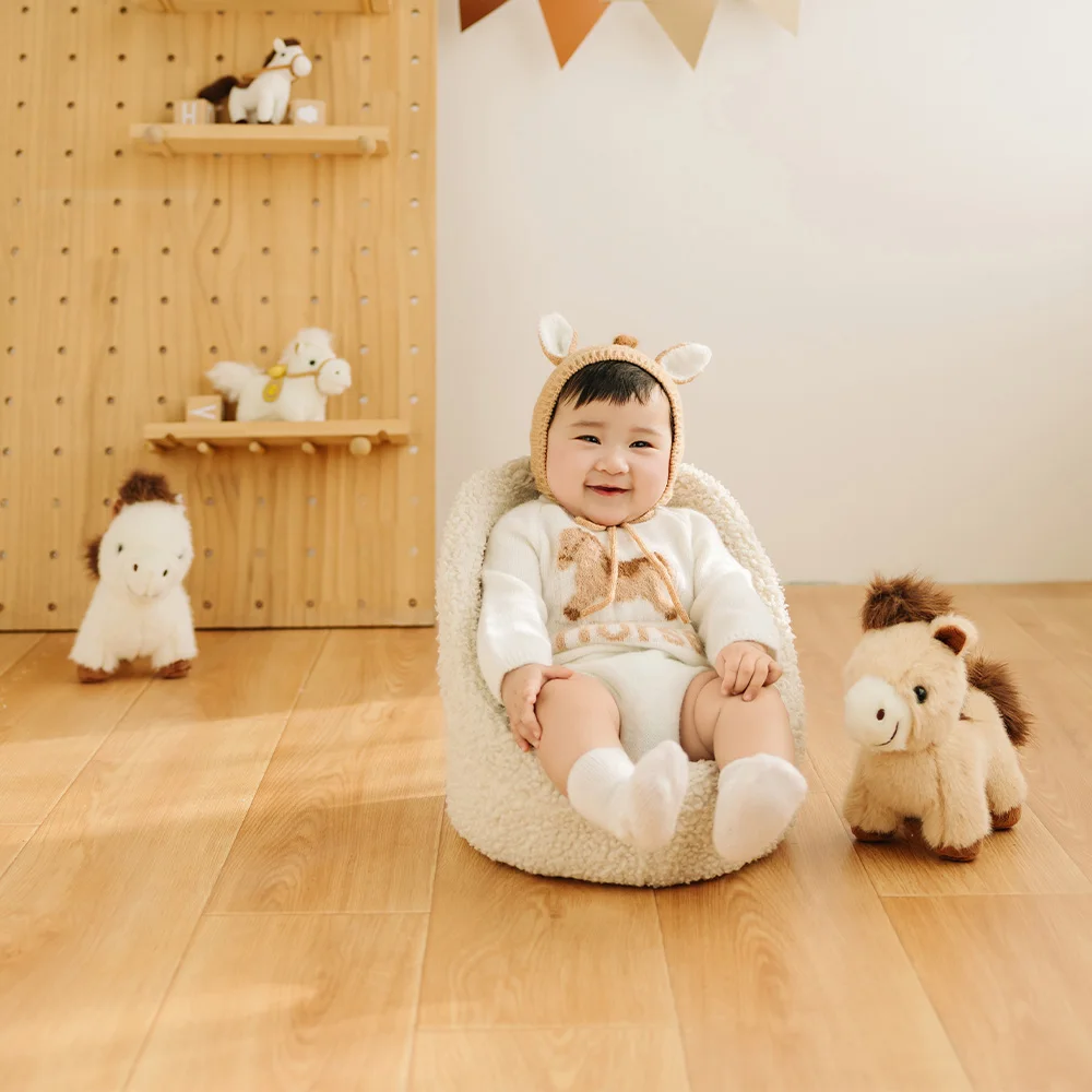 Perlengkapan Fotografi Tema Kuda Bayi 100 Hari Kostum Rajutan (Topi + Jumpsuit) Mainan Boneka Kuda Lucu Dekorasi Foto untuk Studio Sederhana