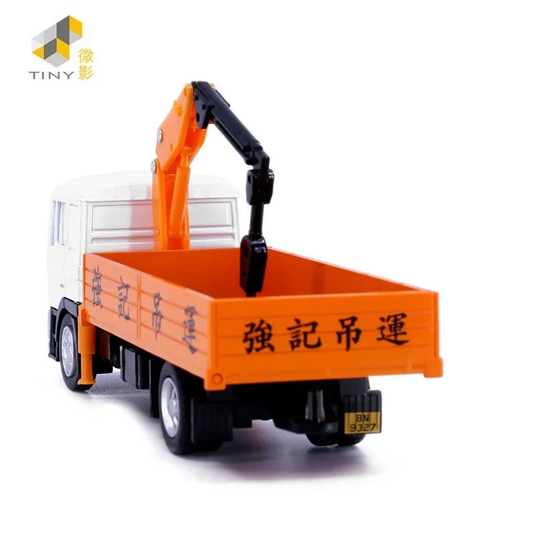 Tiny 1:64 Qiangji Crane Lorry Truck Includes Accessories Alloy Simulation Model Car