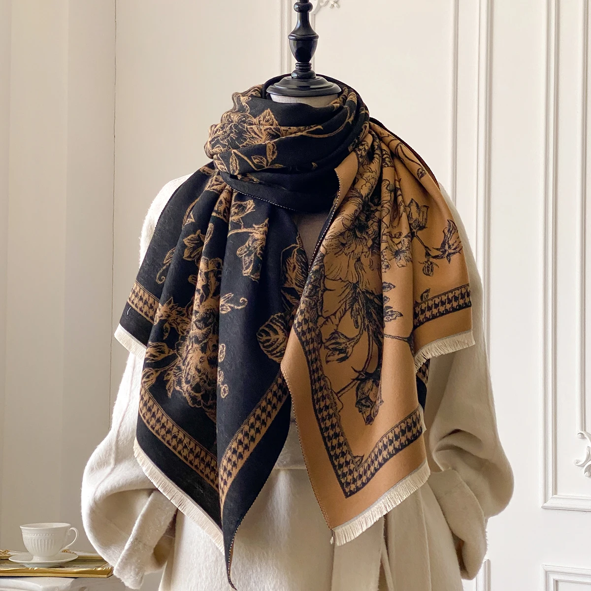 フラワープリント レディース スカーフ 暖かいスカーフ ショール シンプル イミテーション カシミア スカーフ 厚いショール ジャカード ファッション 秋と冬