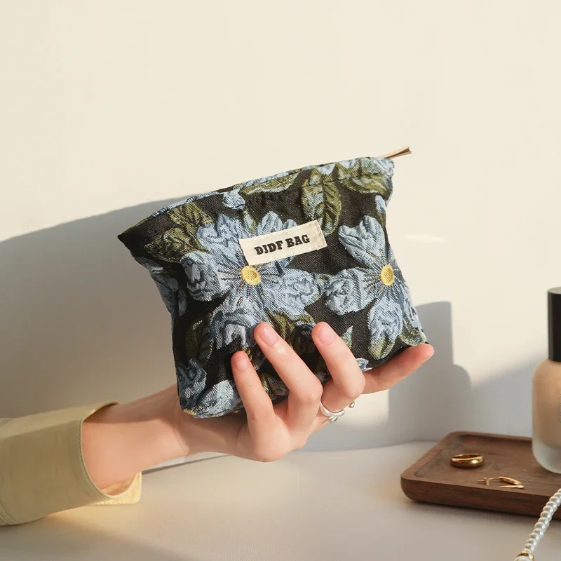 

Женская косметичка, маленькая винтажная косметичка с синими цветами, сумка для хранения помады, портативный кошелек для монет, держатель для карт Ins