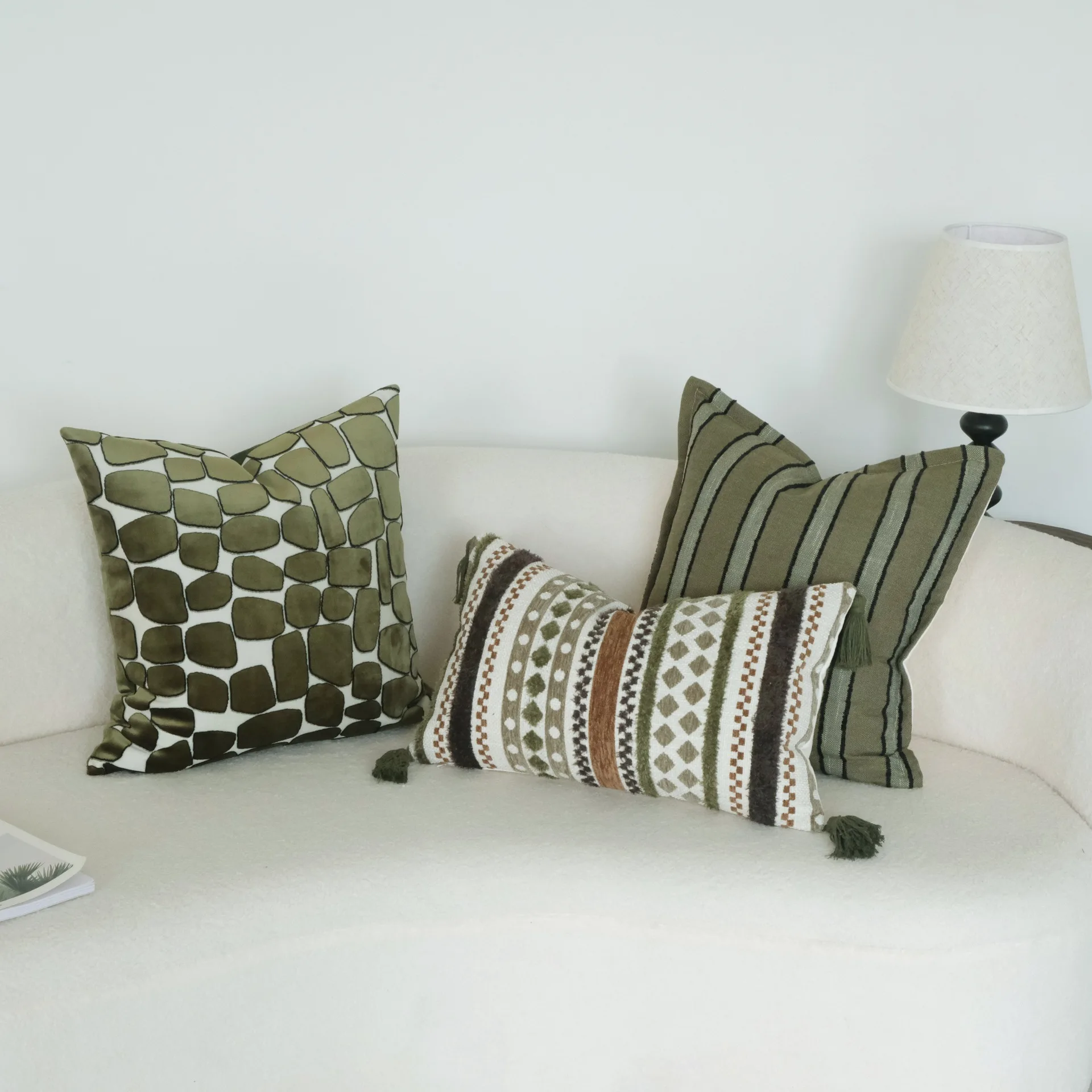 Modern Green Retro Cushion Cover Chenille Cotton and Linen Geometric Stripes Sofa Pillowcase Luxury Pillow Covers Decor Home
