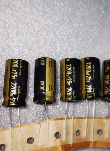 20 stks/partij Originele Japan nichicon KW serie audio Aluminium elektrolytische condensatoren Gratis verzending