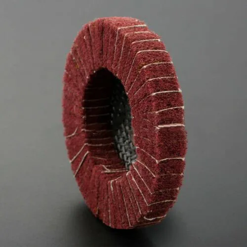 เส้นใยล้อขัดโรตารี่เครื่องมือรอบสนิม Pad สําหรับโลหะไม้ FLAP Disc Buffing Abrasive 320 กรวด 100 มม.