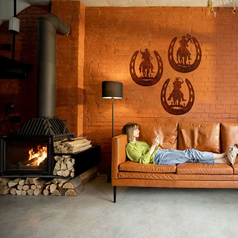 

Gorgeous 3pcs/set Horseshoe Metal Decor – Stun with Elegance. Splendid Bedroom Country Decor with Western Rustic Charm