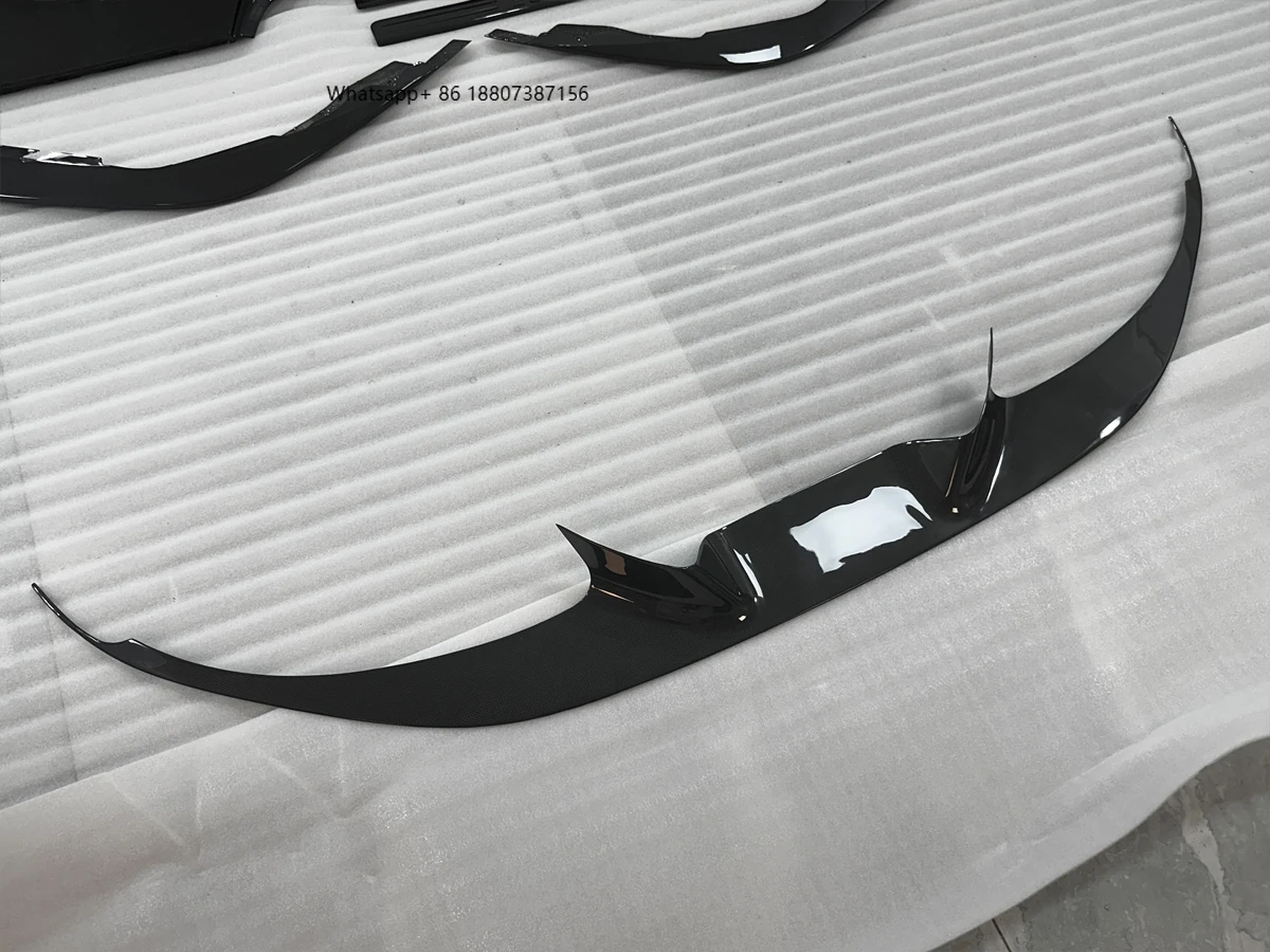 

F8 OEM Style Auto Parts Dry Carbon Fiber Automotive Accessories Front Bumper Front Spoiler Front Lip forFerrari F8
