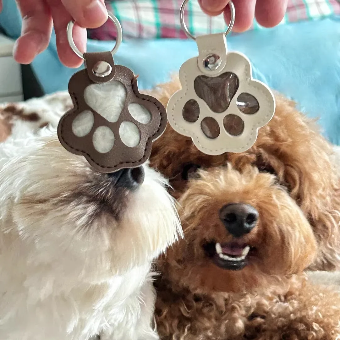 Leather Memorial Pet Hair Storage Bag Cat Paw Keychain Couple Car Handmade Homemade Dog Cat Hair Collector Key Chain Gifts