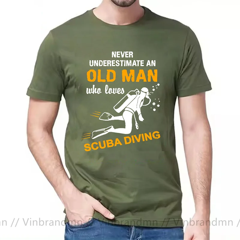 Never Underestimate An Old Man Who Loves Scuba Diving Mens Short Sleeve T-shirt Diving Quotation T Shirt Diver Lover Gift Tshirt