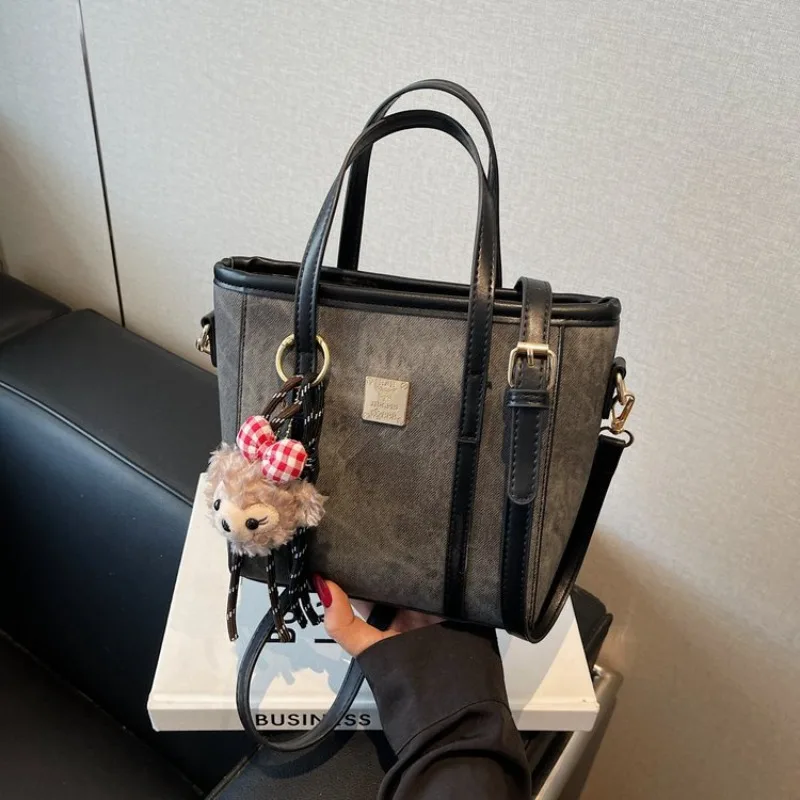 

Trendy Minimalist Luxury Diaper Bag For Women Crossbody Bag Classic Leather Tote Large Capacity Designer Letter Logo Chic