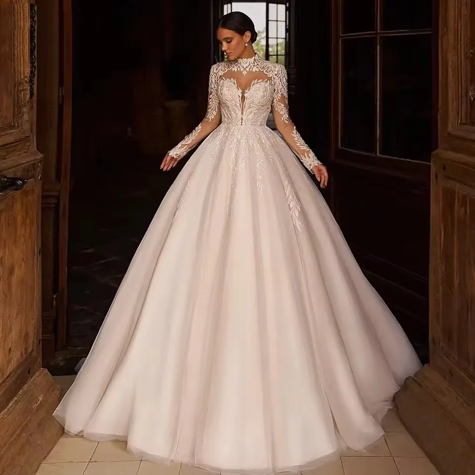 Vintage Lace Princess Bridal Ball Dress Beaded Shining A-line Wedding Dress Long Sleeve Ivory Dubai Wedding Dress Custom
