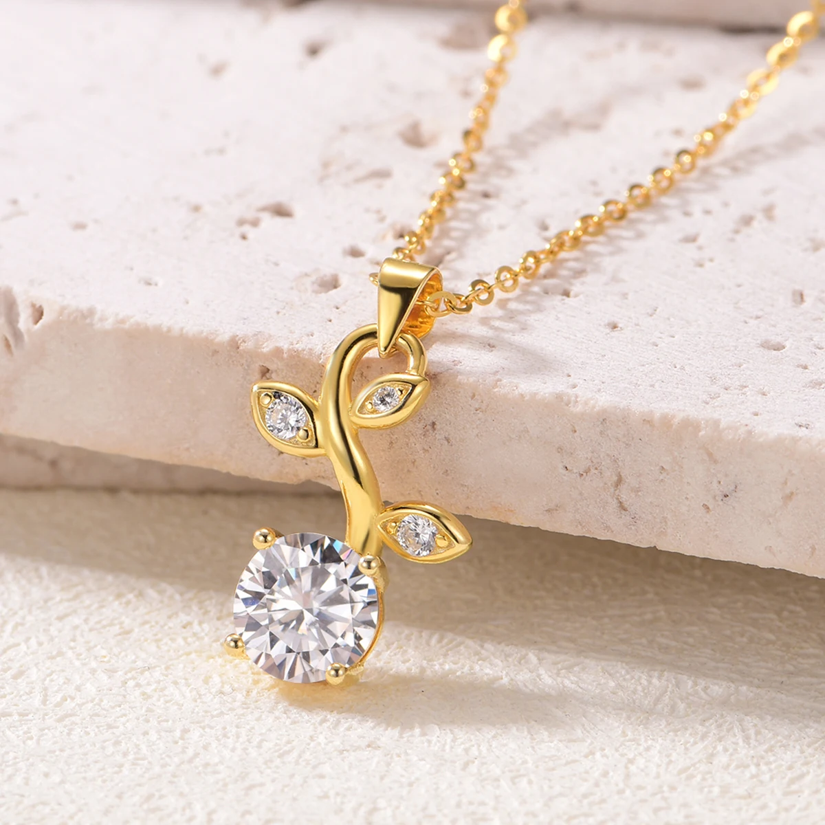 Classic Women's S925 Sterling Silver 18K Gold Plated Moissanite Flower Necklace 1.2ct Gift