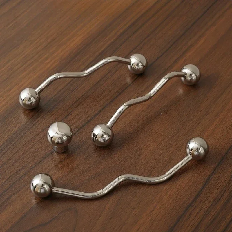 French Zinc Alloy Wardrobe Door Handles Creative Drawer Knob Simple Chrome Plated Drawer Cabinet Pulls New Shoe Cabinet Handles
