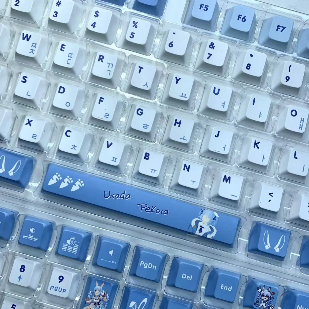 Anime Keycaps Usada Pekora Theme Keycaps Lovely Game Keyboard Cap Cherry Profile PBT Material 132 Keys Mechanical Keyboard Cap