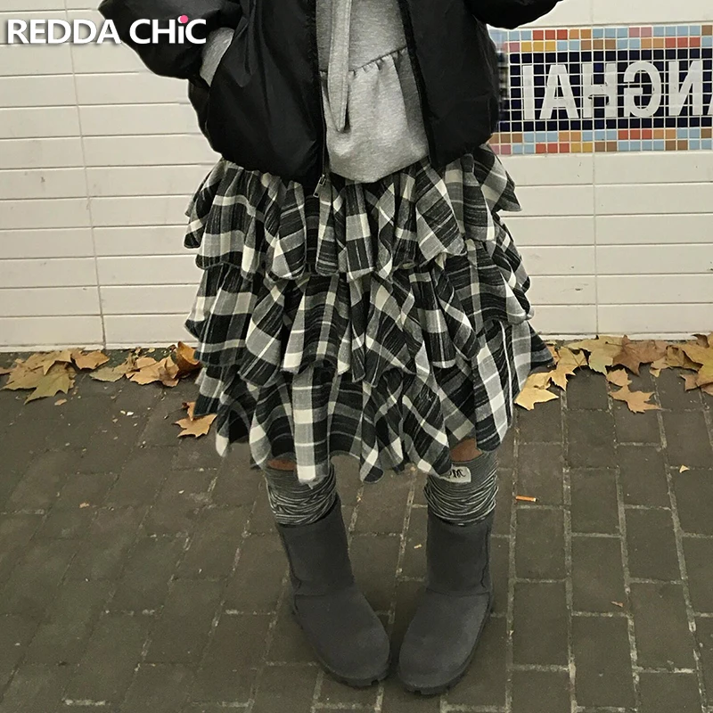 

ReddaChic Retro Tartan Plaid Women's Cake Skirt Elastic Waist Tiered Ruffle Puffy Knee Long Skirt School Teen Girl Everyday Wear