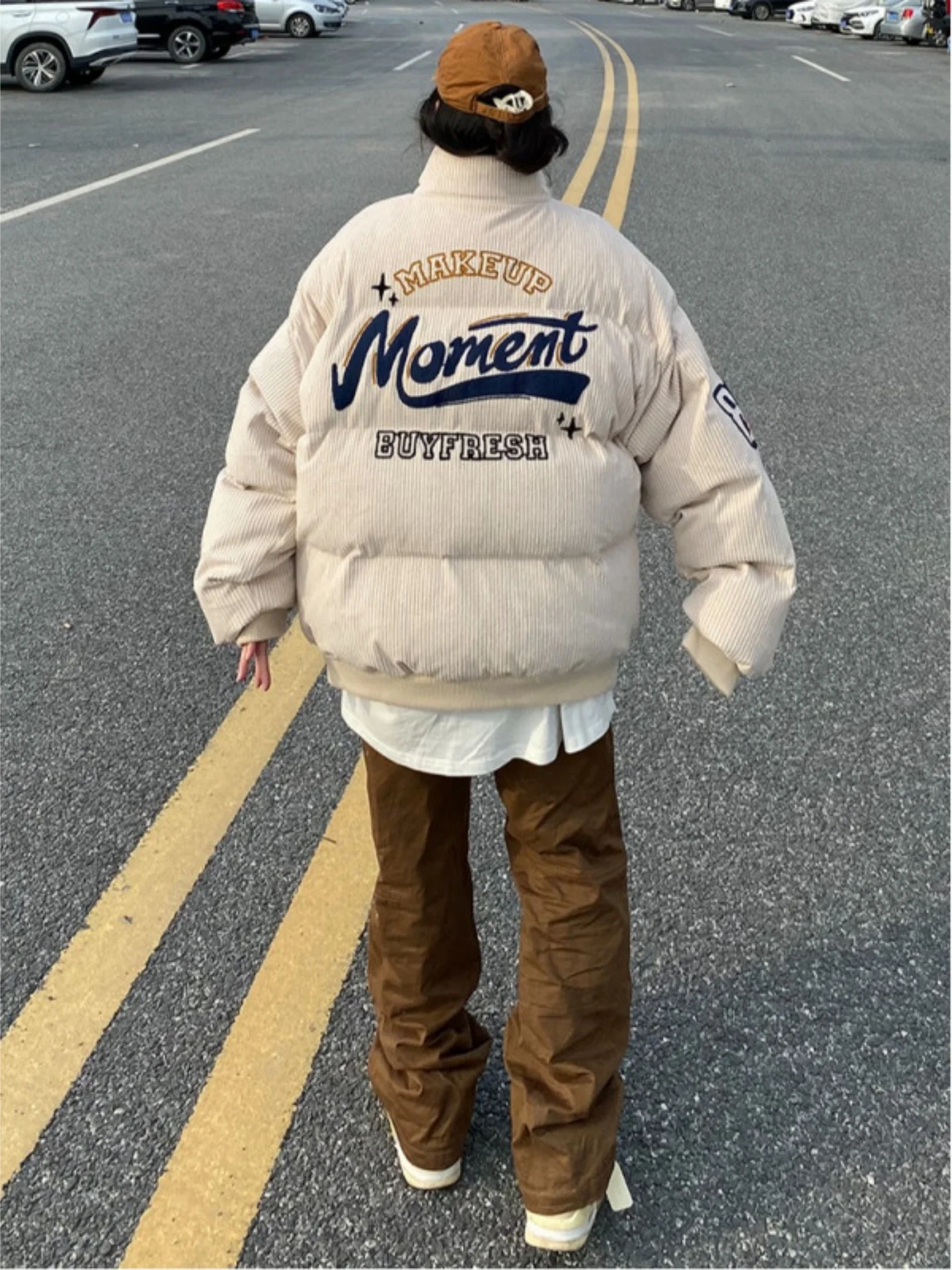 

Мужская вельветовая куртка-пуховик: утепленная зимняя модель с воротником-стойкой, хлопковая, в американском ретро-стиле, для пар