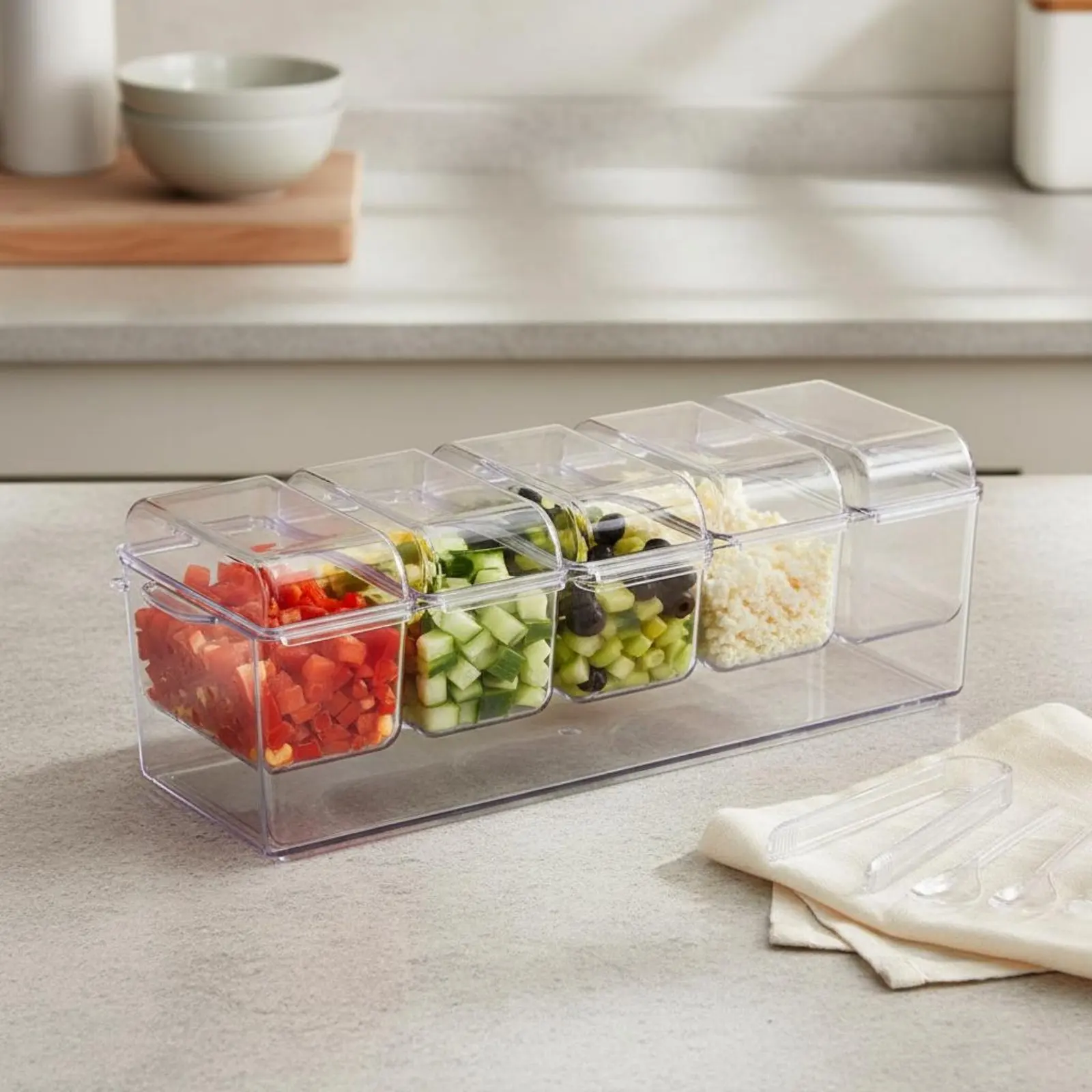 Portable Salad Container Crisp Keeping Chilled Fruit Container Compartment Tray Clear Plastic Picnic Ware Easy to Clean