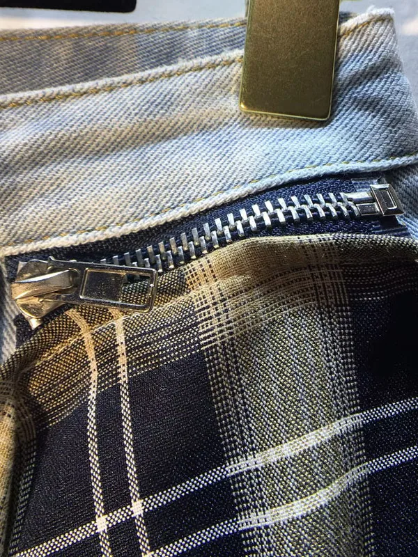 European station 2025 summer new splicing plaid cloth high waist and thin tooling pocket rough edge denim shorts women's pants
