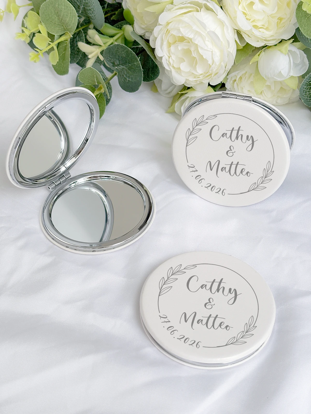 Prezent ślubny dla gościa, personalizowane kompaktowe lusterko do makijażu, pamiątka ślubna, upominek na przyjęcie, lusterka kieszonkowe z możliwością personalizacji. — zdjęcie 3