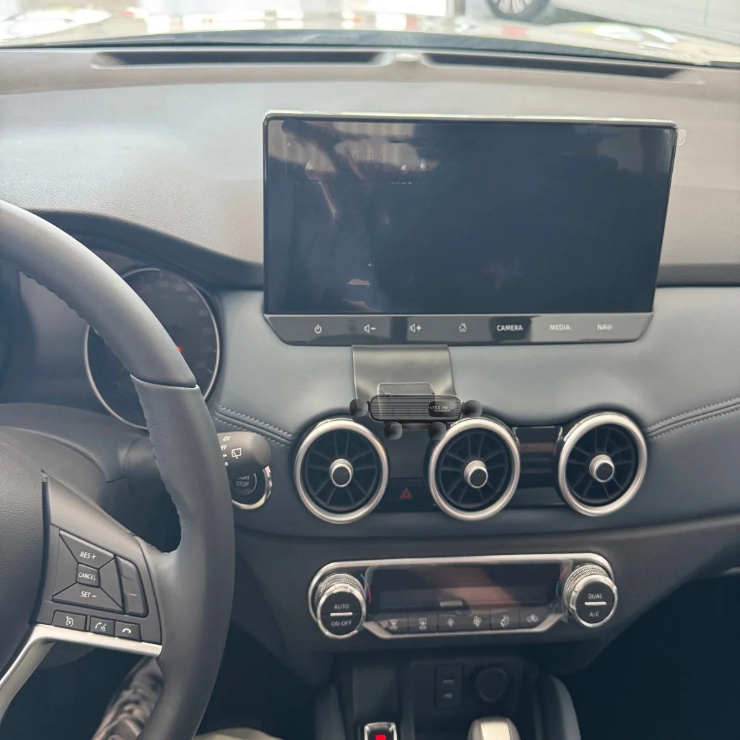 لنيسان قاشقاي J12 2025 حامل هاتف السيارة قاعدة خاصة يتصاعد حامل قوي 15 واط شحن لاسلكي سيارات قوس الملحقات #2