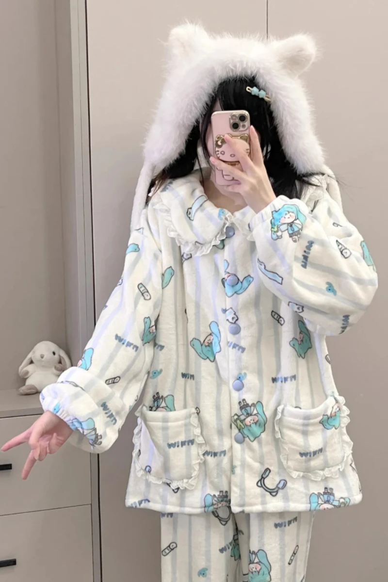 Hatsune Miku flannel pajamas autumn and winter women\'s new plush warm student cartoon cute can wear outside home clothes