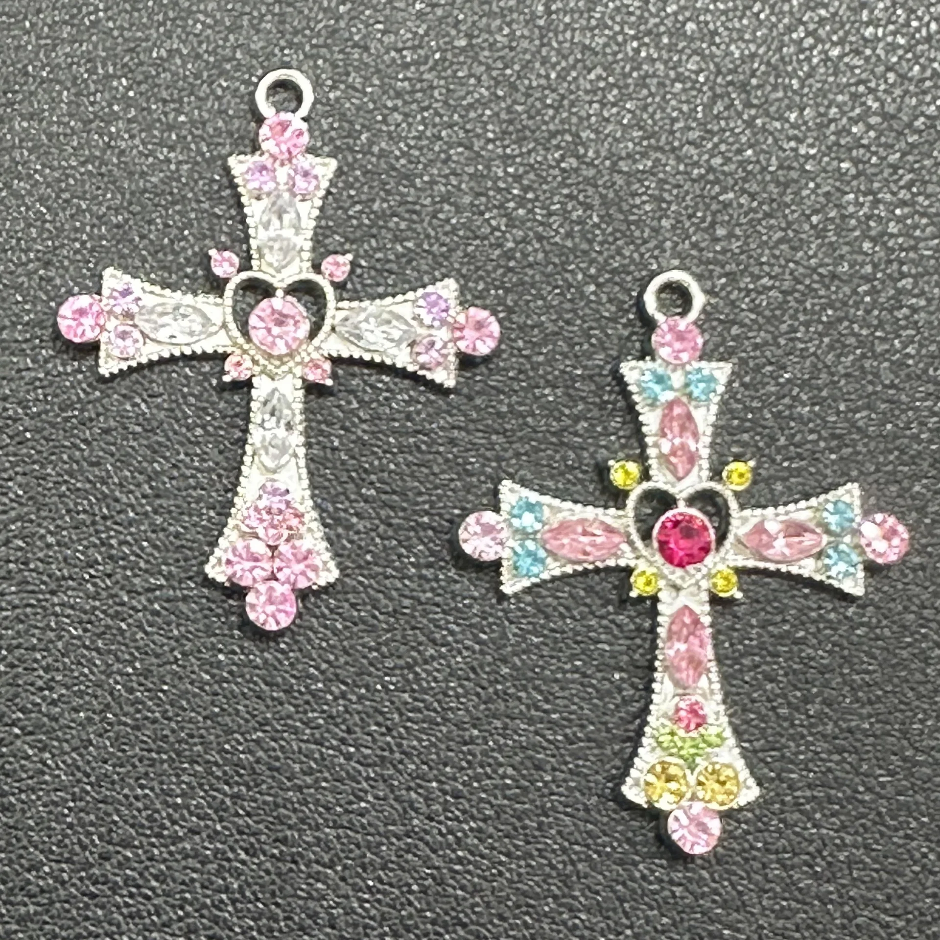 

10/40PCS DIY Sweet Cool Style Spicy Girl Cross Necklace Pendant Female Heavy Industry Gothic y2k Necklace Accessories
