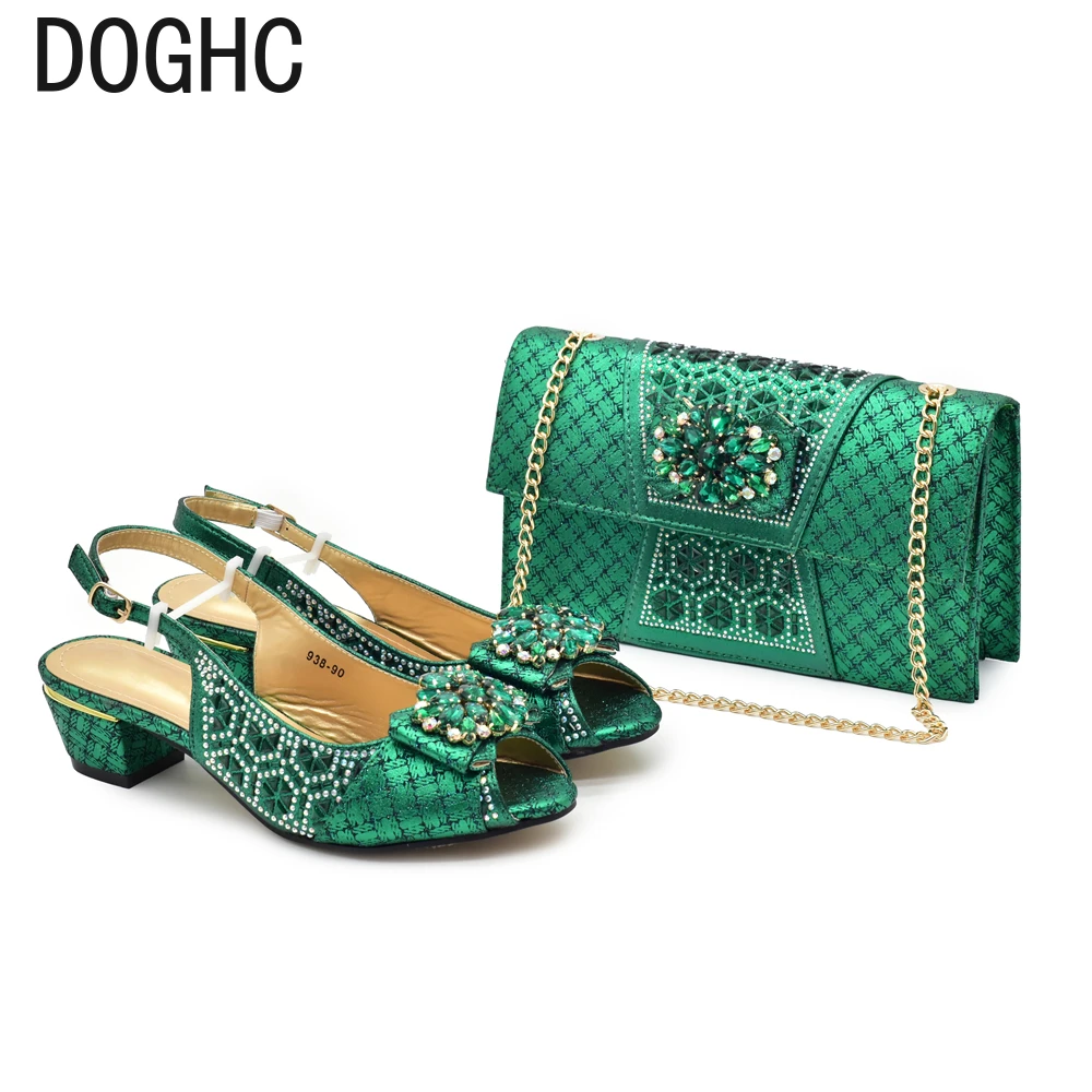 

Green Shoe and Bag Set for Party in Women Chic and Elegant Woman Shoes and Bag Decorated with Rhinestone Medium Heel Pumps