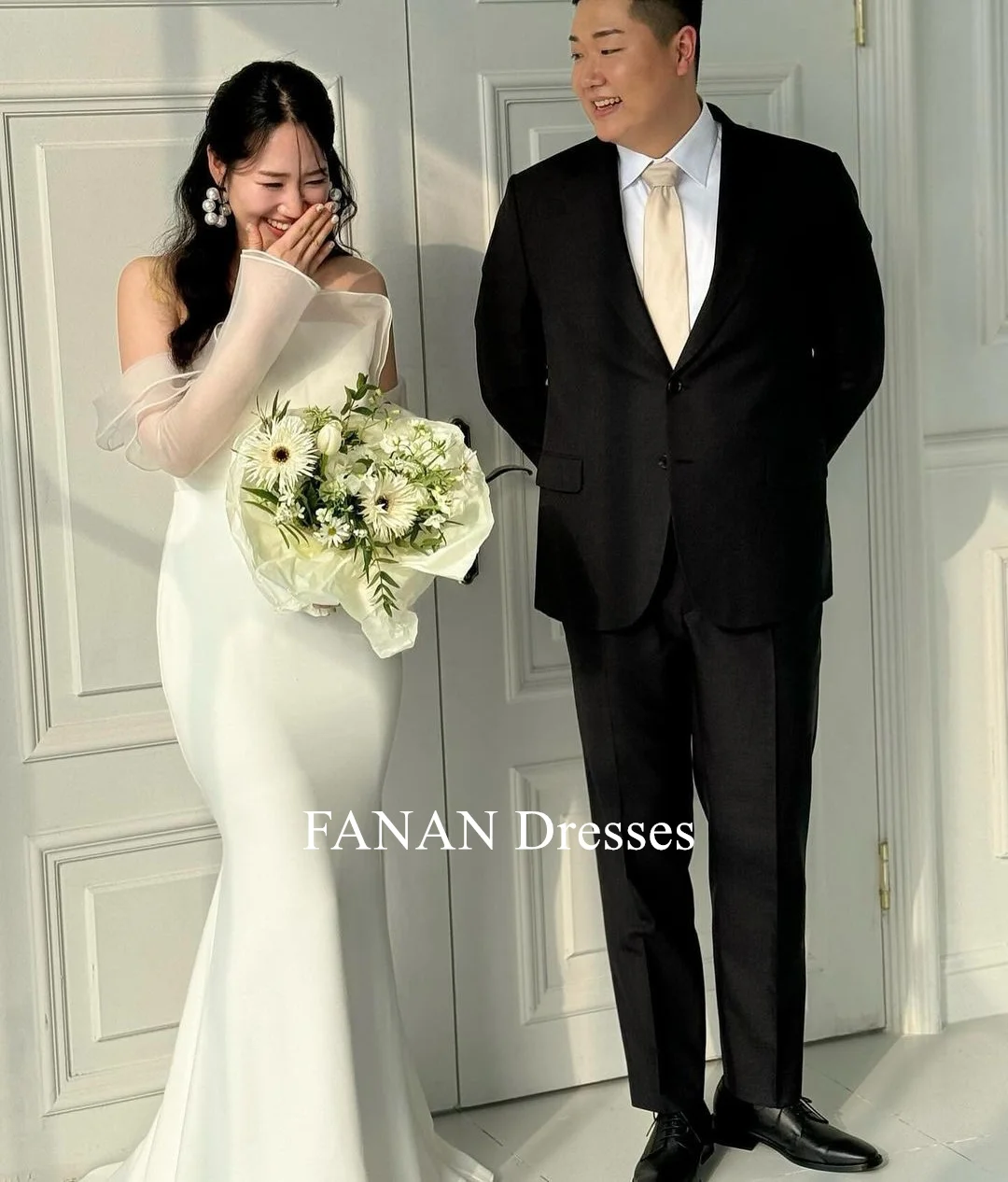 

FANAN Korea Ivory Satin Strapless Wedding Dresses 웨딩드레스 Long Sleeves Sheath Simple Pretty Custom Made Bride Gowns Plus Size