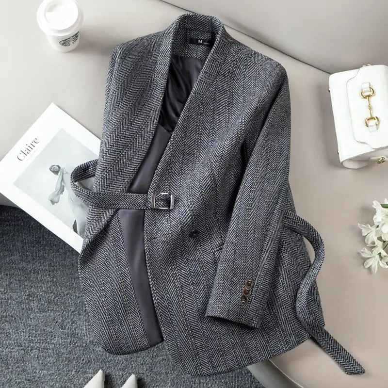 High-end Wool Small Blazer Women's 2026 New Autumn and Winter Small Woolen Suit Winter Thickened Top Temperament Commuting Tops
